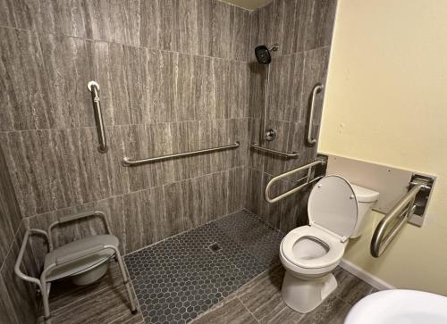 bed_1_bath_4